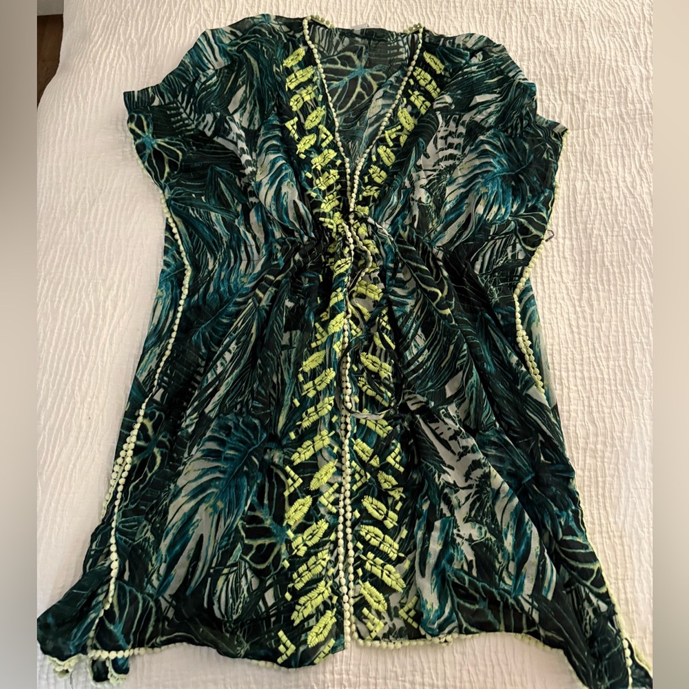 Tropical Green Cover-Up